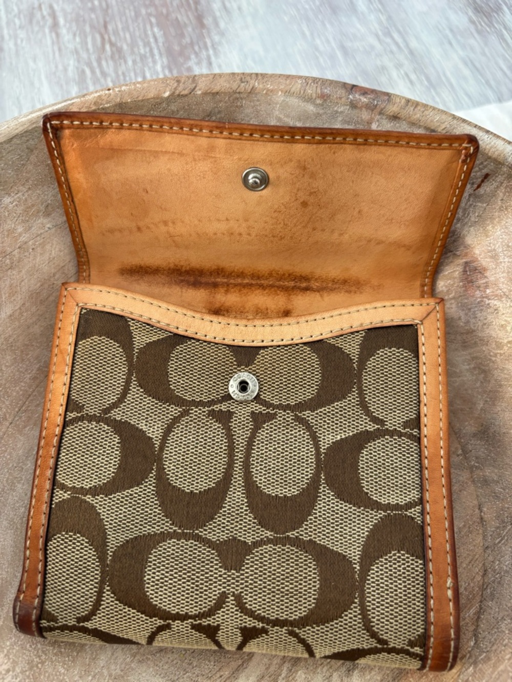 ๐ฟ๐ฆ Vintage Coach Signature Canvas Bifold Leather Wallet in Brown and Tan - Picture 12 of 12